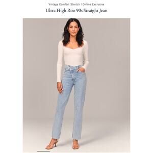 Abercrombie & Fitch Ultra High Rise 90's Straight Jean (34)